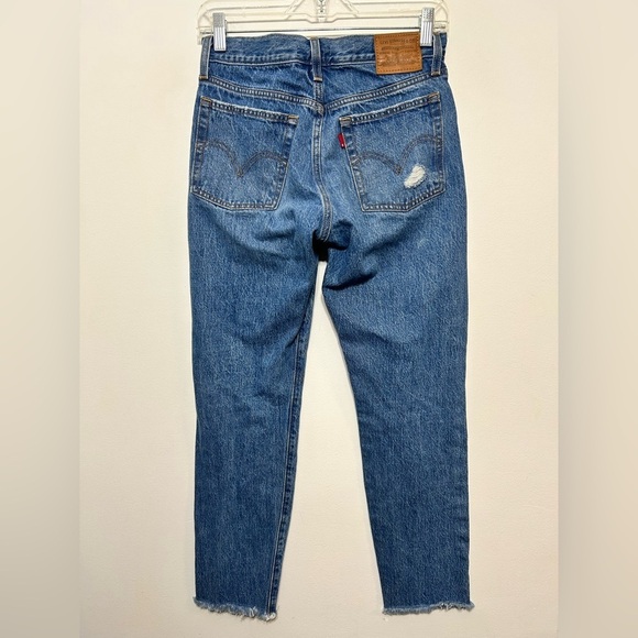 Levi’s Premium Denim Wedgie Button Fly High Rise Distressed Raw Hem Jeans - Picture 7 of 13